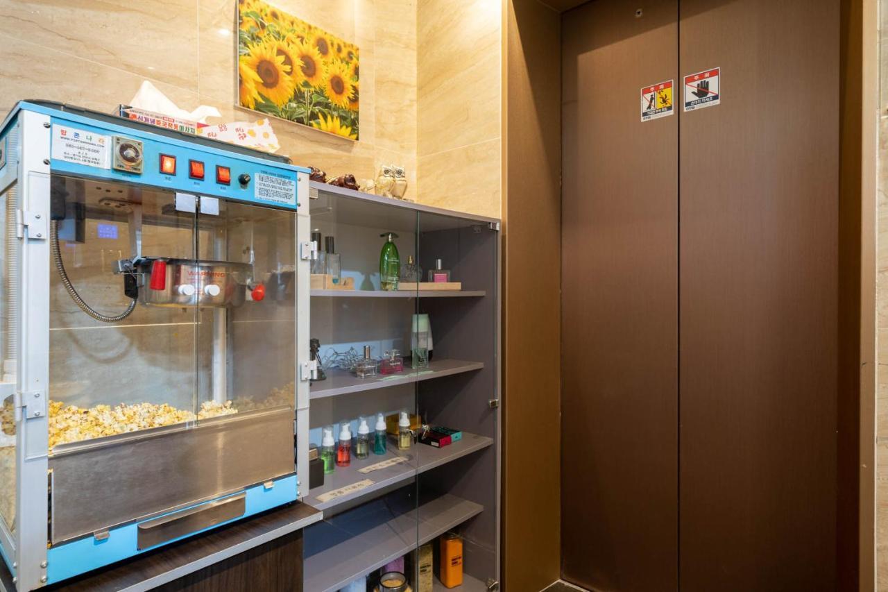 Galleria Hotel Сувон Екстер'єр фото